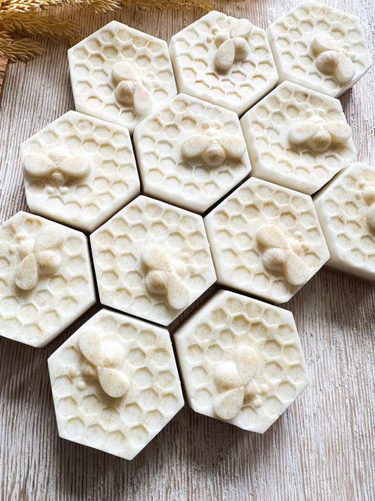 Goat Milk Soap - Honeycomb Oatmilk + Honey